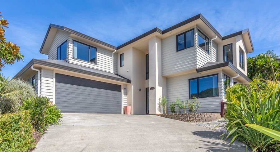  at 16 Endeavour Drive, Whitby, Porirua