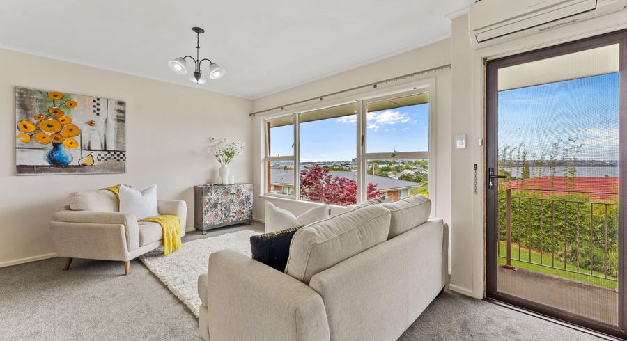  at 4/60 Church Street, Northcote Point, Auckland