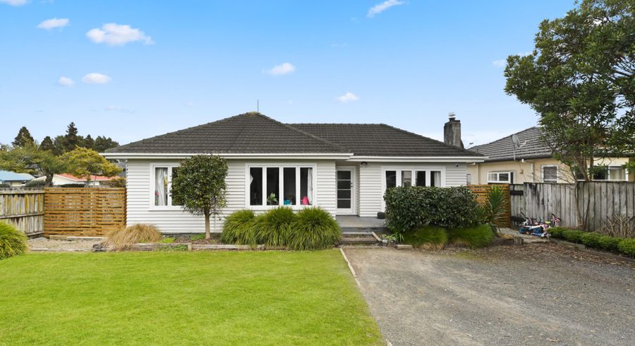  at 67 Lake Crescent, Hamilton Lake, Hamilton, Waikato
