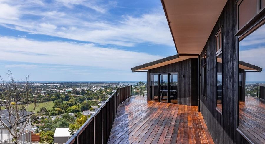  at 10 Millhill Lane, Huntsbury, Christchurch City, Canterbury