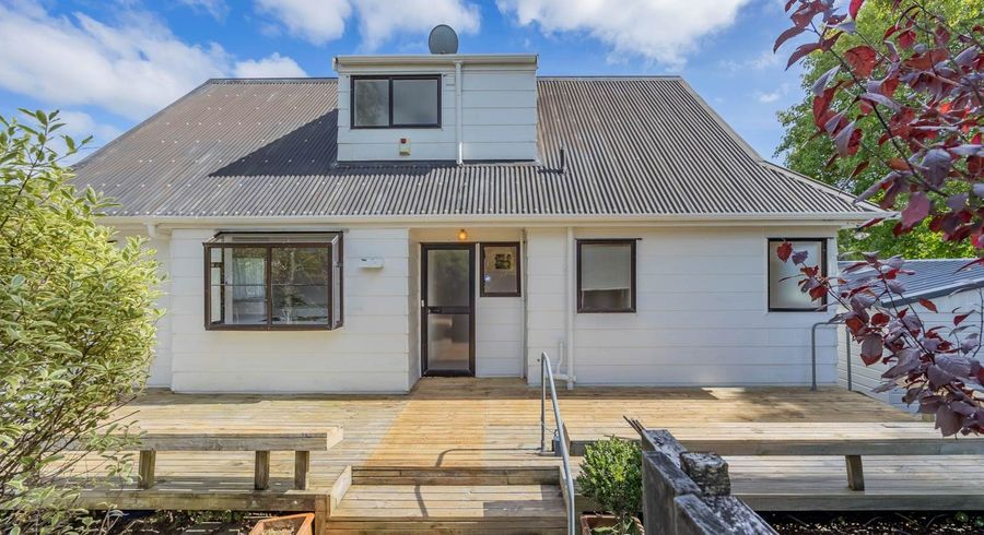  at 2  Glendawn Place, Bayview, North Shore City, Auckland