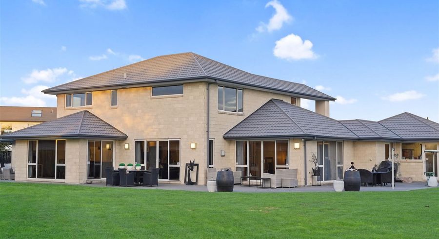  at 12 Queenswood Gardens, Mairehau, Christchurch