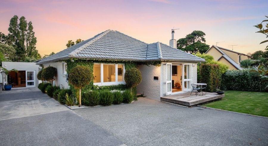  at 11 Panorama Road, Mount Wellington, Auckland