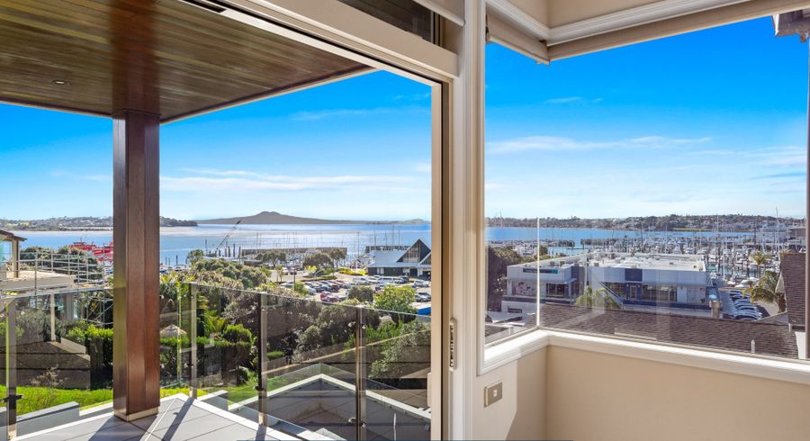  at 72 Compass Way, HALF MOON BAY, AUCKLAND