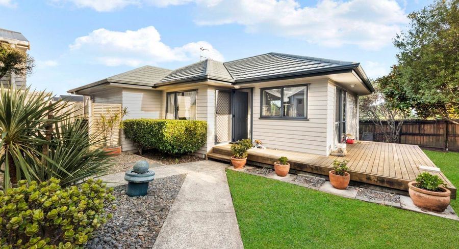  at 1 Rixon Place, Te Atatu Peninsula, Waitakere City, Auckland