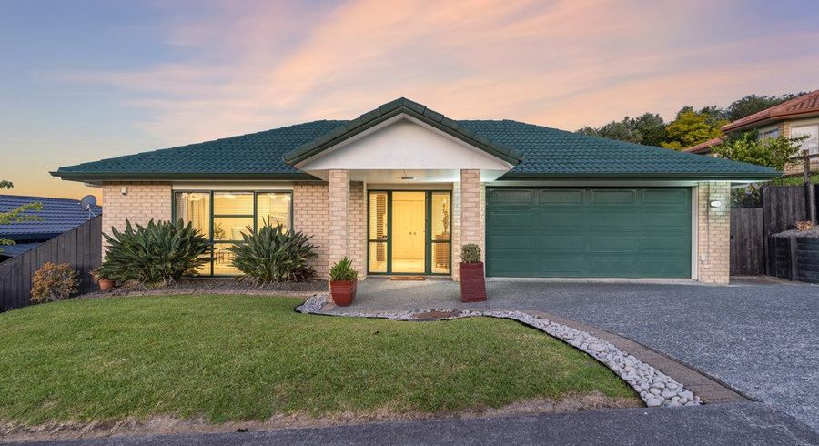  at 27 Roy Maloney Drive, Henderson, Waitakere City, Auckland