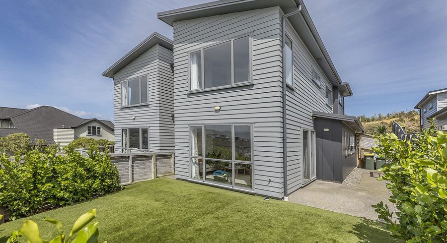  at 84 Endeavour Drive, Whitby, Porirua, Wellington