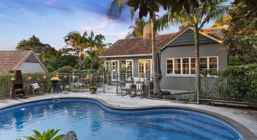  at 24 Chatham Avenue, Paremoremo, Auckland