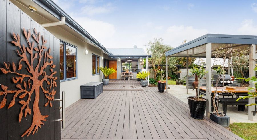  at 23 Abby Road, Fitzherbert, Palmerston North, Manawatu / Whanganui