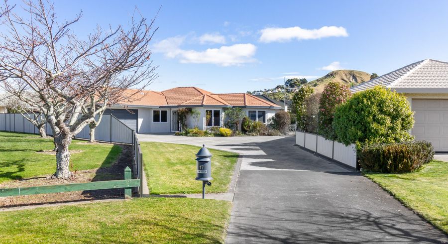  at 17 Knightsbridge Place, Taradale, Napier