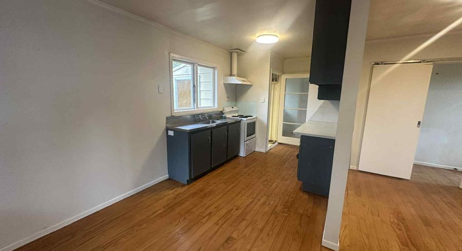  at 210 Lake Road, Northcote, North Shore City, Auckland