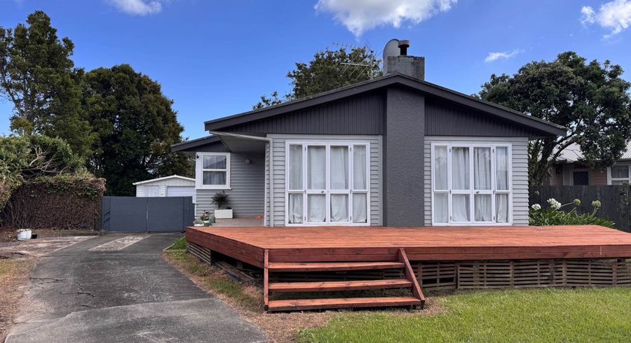  at 98 Edgewater Drive, Pakuranga, Manukau City, Auckland