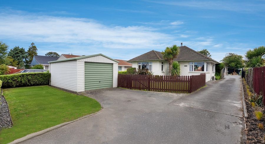  at 205 Main North Road, Redwood, Christchurch City, Canterbury