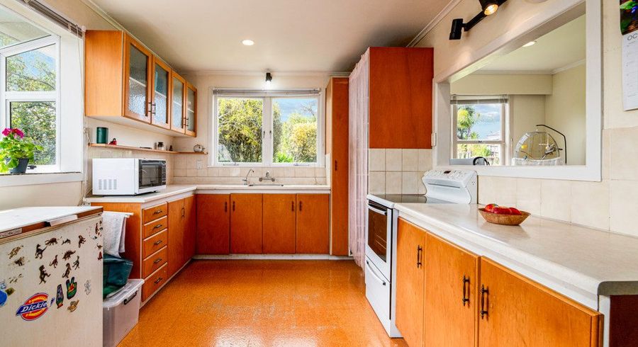  at 9 Boler Place, New Lynn, Auckland