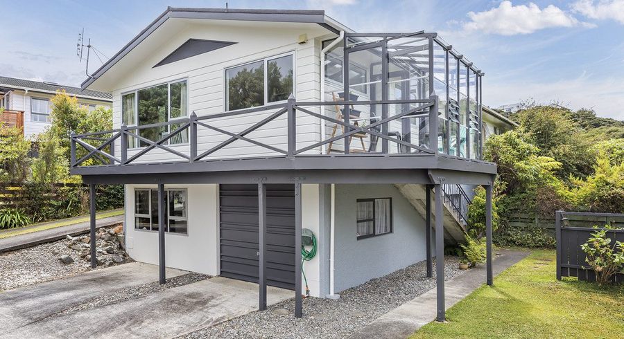  at 27B Penryn Drive, Camborne, Porirua