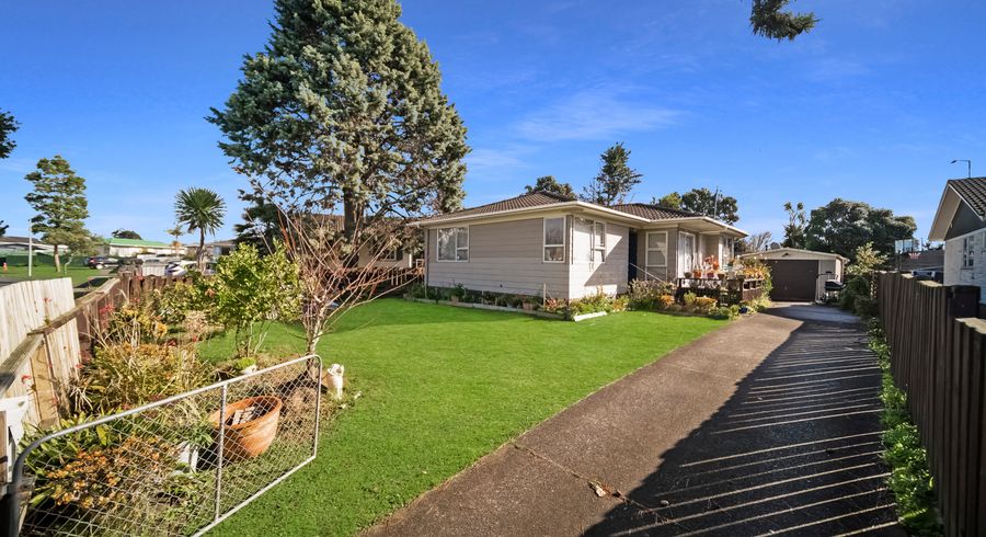  at 23 Staverton Crescent, Mangere, Auckland