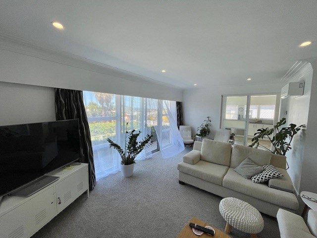  at 5/2 Argyle Terrace, Milford, North Shore City, Auckland