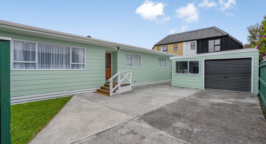  at 2/22 Rata Street, Naenae, Lower Hutt, Wellington