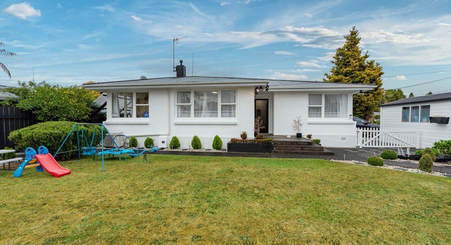  at 78 Bruce Avenue, Glenview, Hamilton