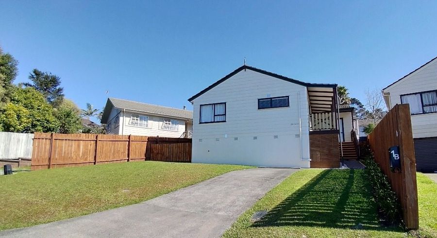  at 1b Landsdale Place, Massey, Waitakere City, Auckland
