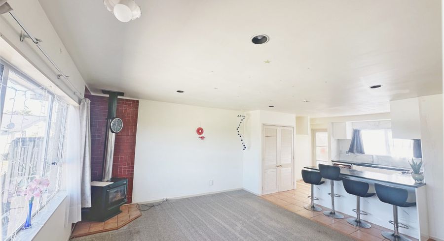  at 4/70 West Coast Road, Glen Eden, Waitakere City, Auckland