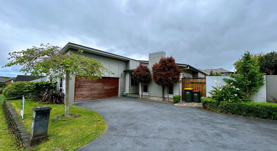  at 10 Hawkridge Rise, Huntington, Hamilton