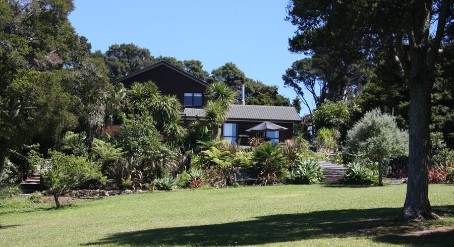  at 22 Sea View Road, Ostend, Waiheke Island