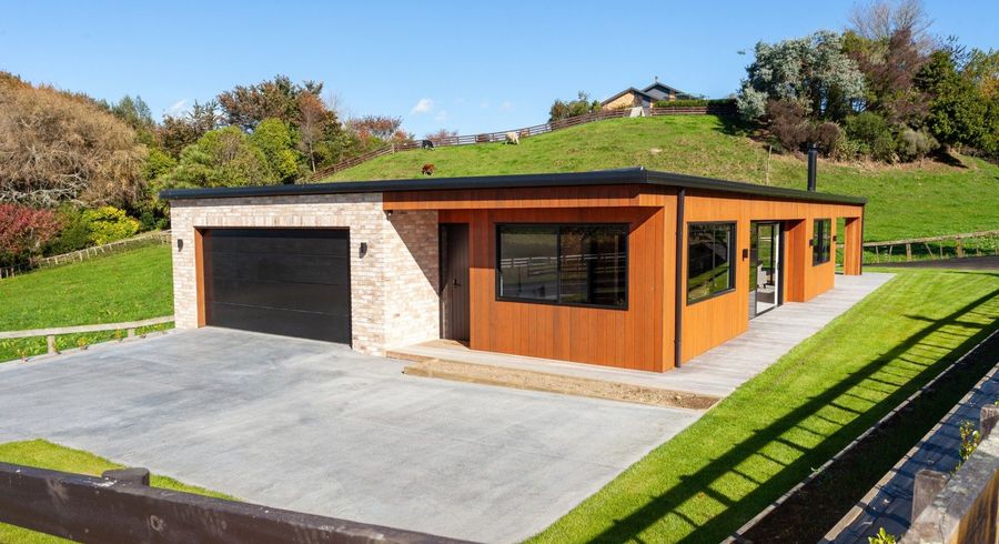  at 7 Parapara Road, Tirau