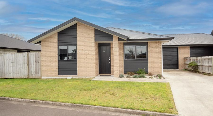 at 18/11 Errol Close, Burbush, Hamilton