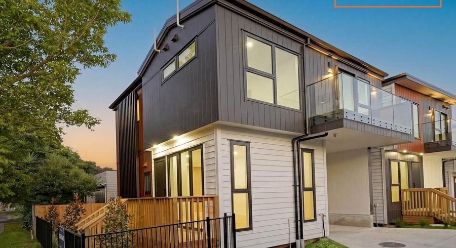  at 114 A-C Carnoustie Drive, Wattle Downs, Manukau City, Auckland