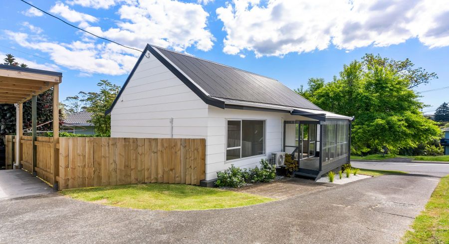  at 72 Vodanovich Road, Te Atatu South, Waitakere City, Auckland