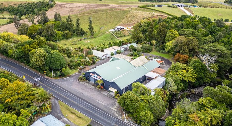  at 1729 South Road, Oakura, New Plymouth, Taranaki