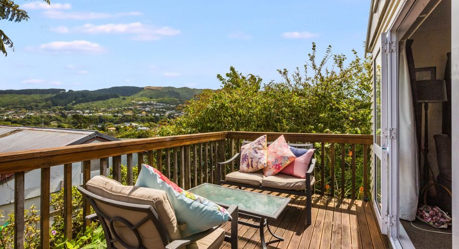  at 16 Raroa Terrace, Tawa, Wellington
