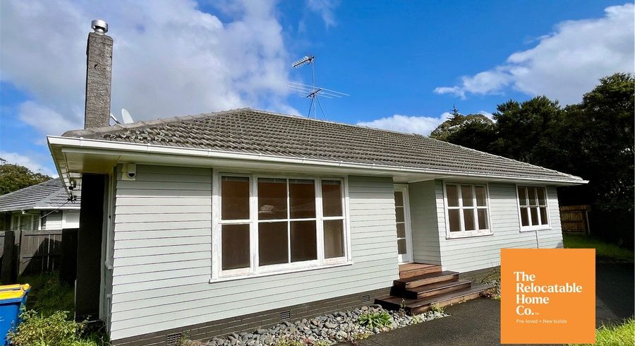  at Te Atatu South, Waitakere City, Auckland