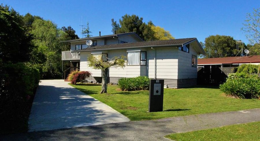  at 13 Hibiscus Avenue, Hamilton Lake, Hamilton, Waikato