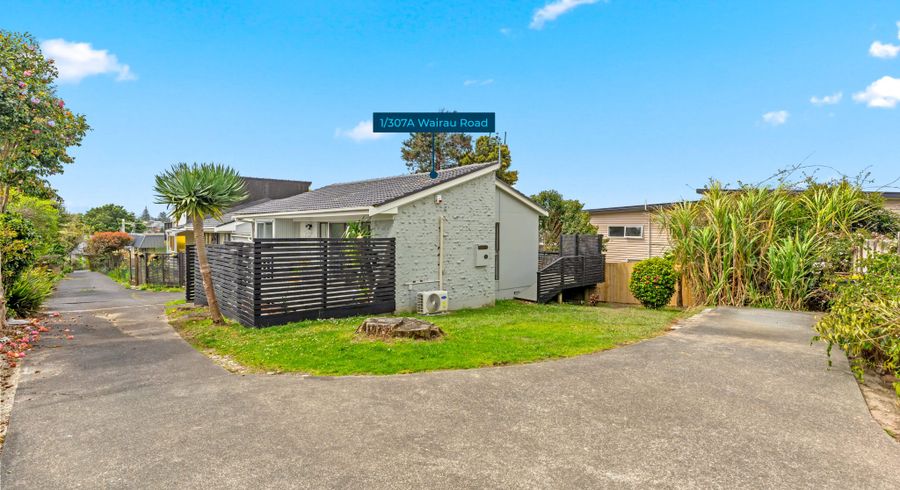  at 1/307A Wairau Road, Totara Vale, Auckland