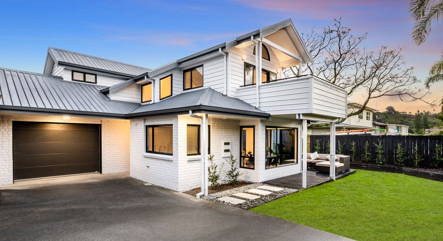  at 2/9 Foote Street, Hillsborough, Auckland
