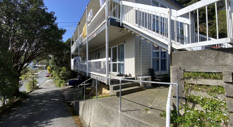  at 4/15a Rakeiora Grove, Korokoro, Lower Hutt, Wellington