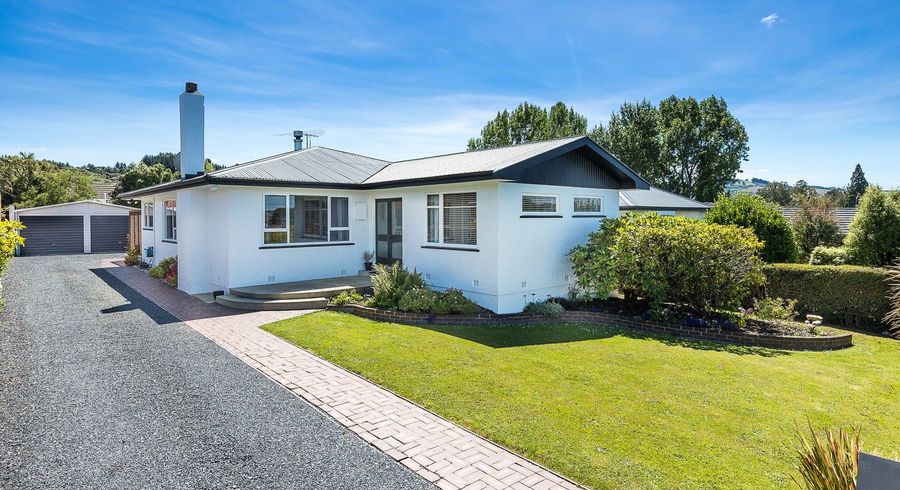  at 98 Main Road, Fairfield, Dunedin
