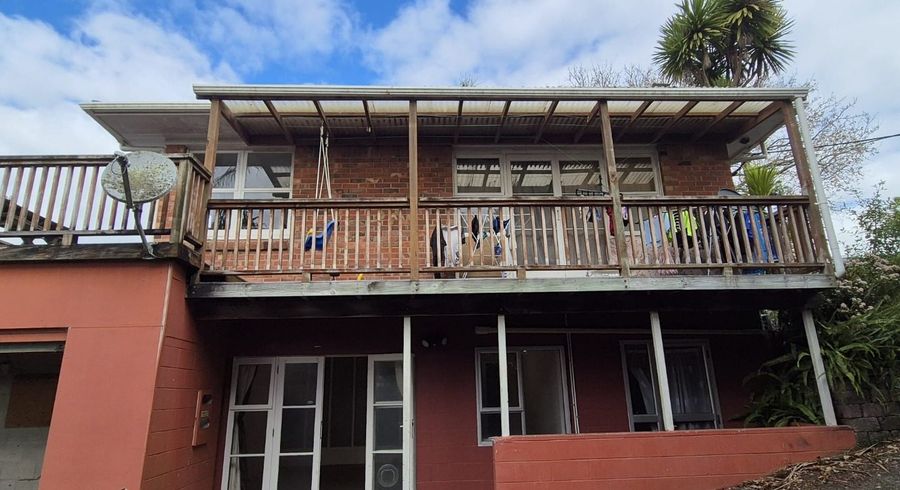  at 1A Lauderdale Road, Birkdale, North Shore City, Auckland