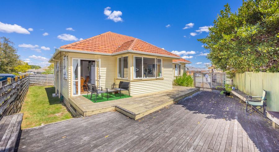  at 15 Wingate Street, Bader, Hamilton, Waikato