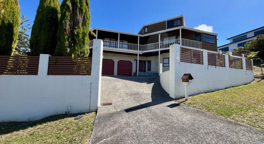  at 62 Francis Curtis Ave, Blockhouse Bay, Auckland City, Auckland