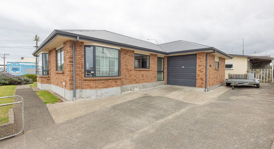  at 2 Mosston Road, Castlecliff, Whanganui