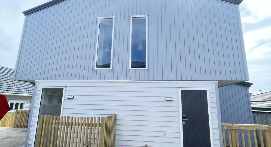  at 20D Edwards Ave, Henderson, Waitakere City, Auckland