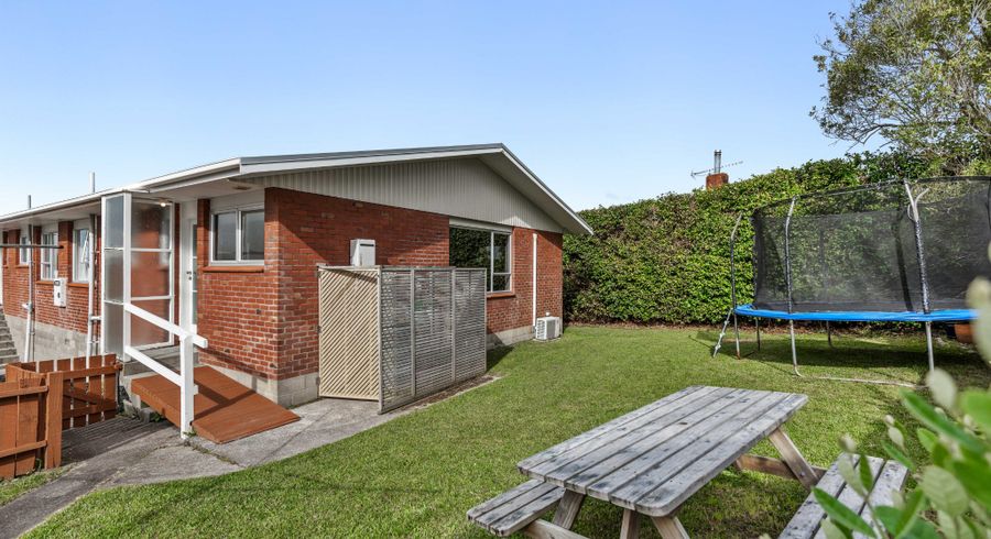  at 2/4 Illana Place, Ranui, Waitakere City, Auckland