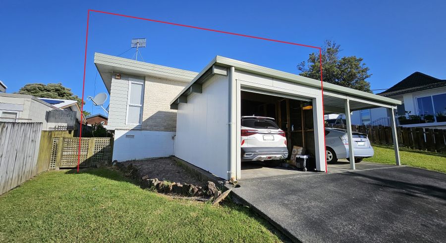  at 2/91 Diana Drive, Glenfield, Auckland