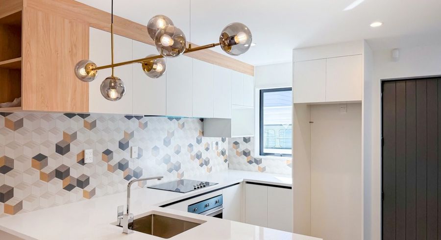  at 6/7 Peverill Crescent, Papatoetoe, Manukau City, Auckland