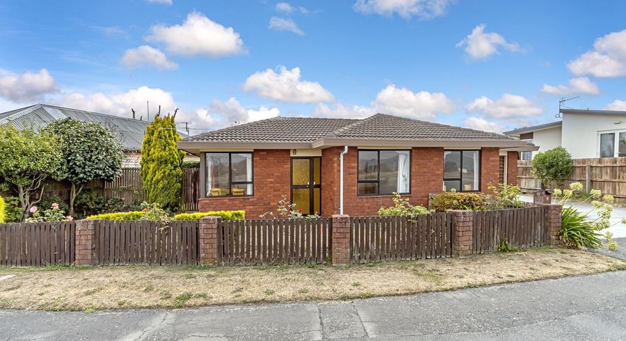  at 1/21 Owles Terrace, New Brighton, Christchurch