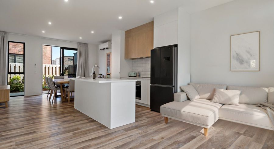  at 71 Mangahoe Road, Mount Wellington, Auckland