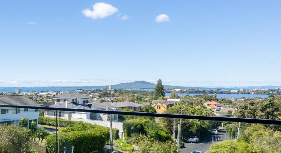  at 40A Belmont Terrace, Milford, Auckland
